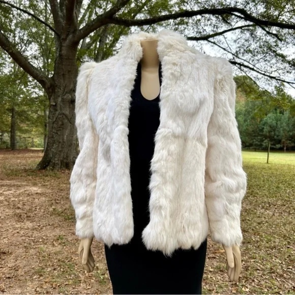 Winter White Vintage Rabbit Fur Coat Size M - Picture 1 of 11